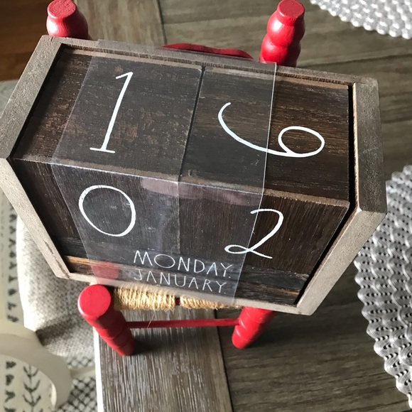 Rae Dunn Calendar! - Picture 4 of 6